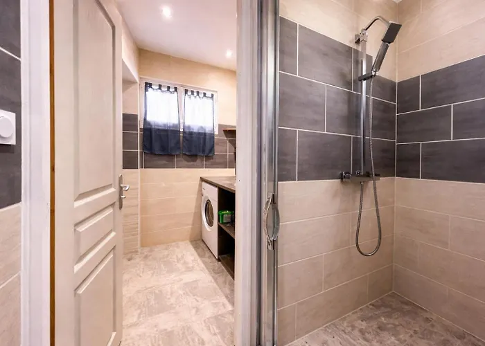 Reve D'azur De La Nartelle - Maxime - 2 - Piscine Partagee - Parking- Barbecue Sainte-Maxime